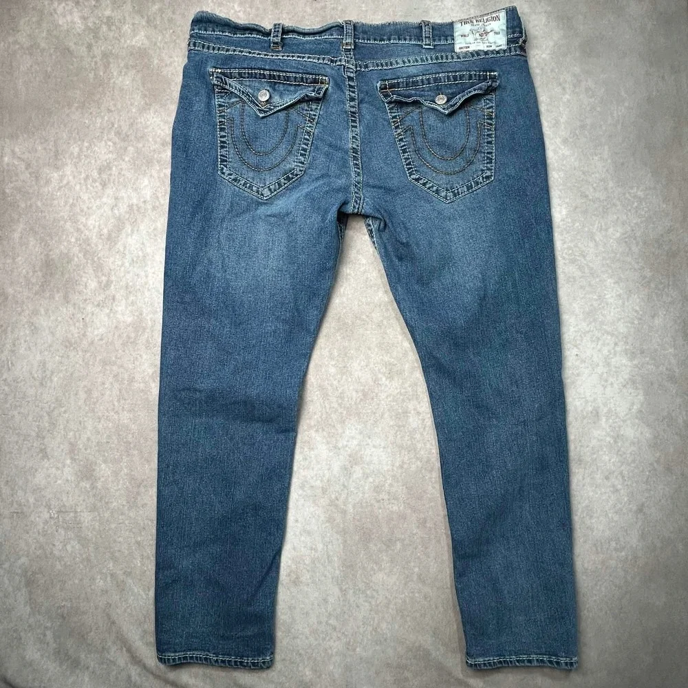 True Religion Geno Relaxed Slim Blue Jeans Mens 44 Medium Wash Flap Pocket Denim